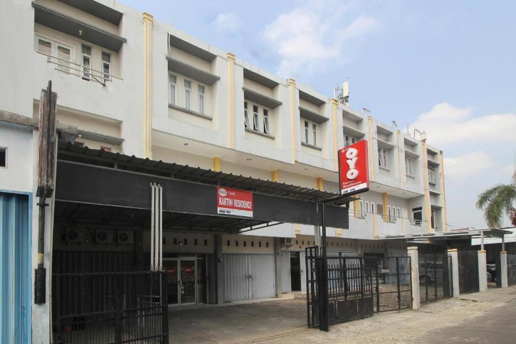 Oyo 1448 Kartini Residence Syariah Bandar Lampung Extérieur photo