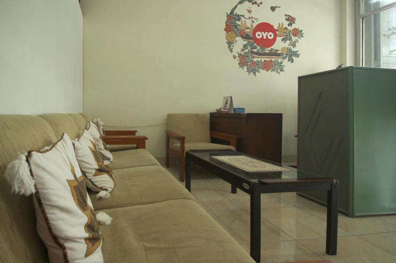 Oyo 1448 Kartini Residence Syariah Bandar Lampung Extérieur photo